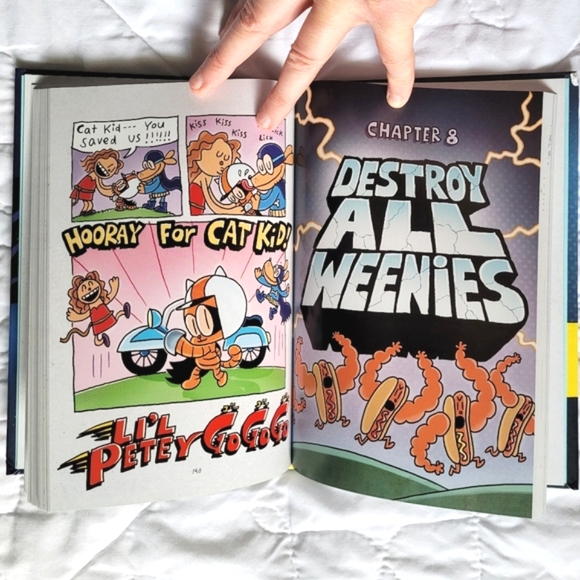 2/$15 🌼 Dog Man: Dog Man & Cat Kid - Picture 4 of 8